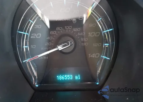 2010 Ford Taurus Limited z USA, uszkodzony, nr VIN 1FAHP2FW6AG134970